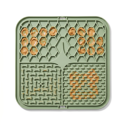 Dog Lick Mat Calming Enrichment Non-Slip Silicone 15.5x15.5cm – Pethurst